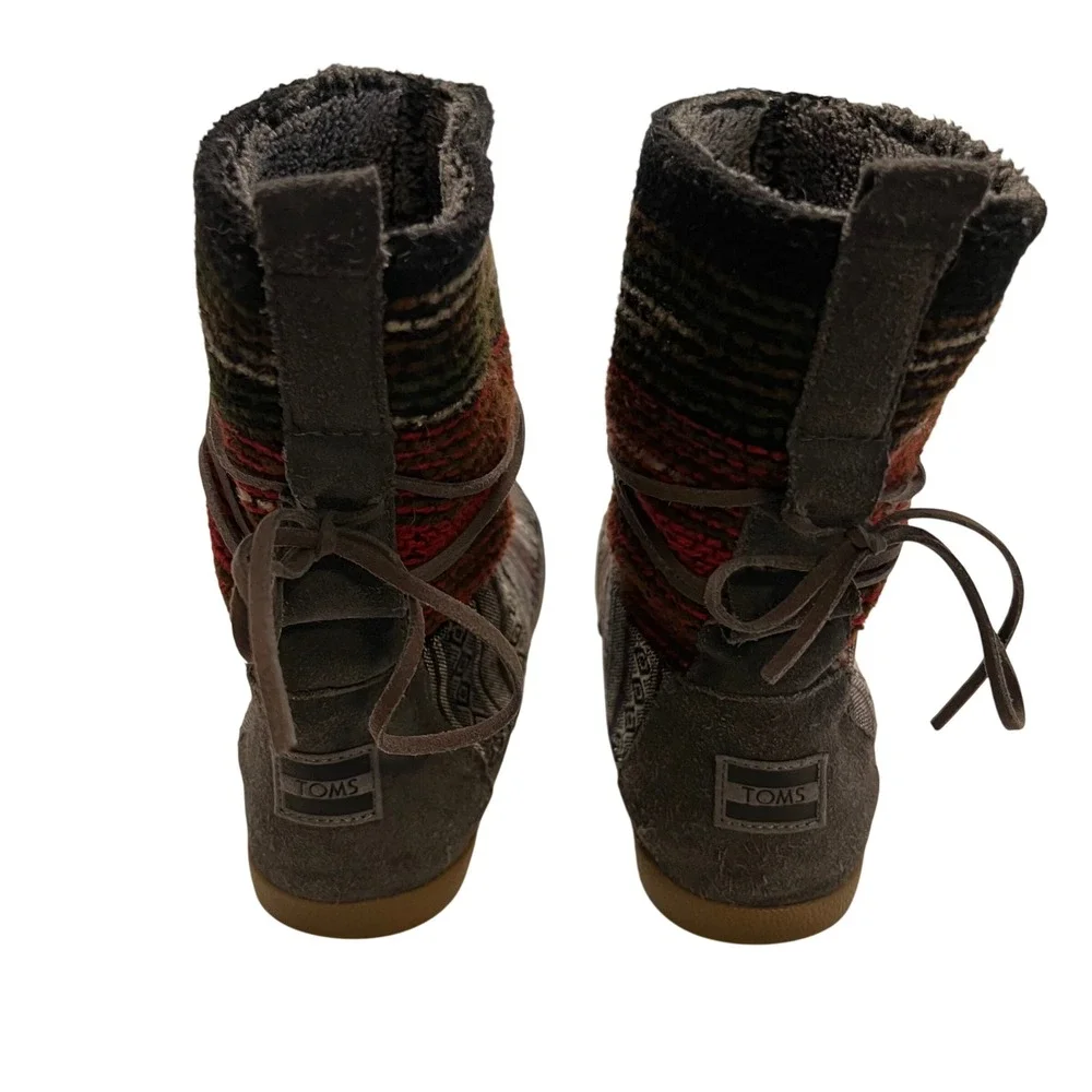 TOMS Nepal Boots Grey Suede Woven Tapestry Faux Fur Lining Mid Calf Size 7
